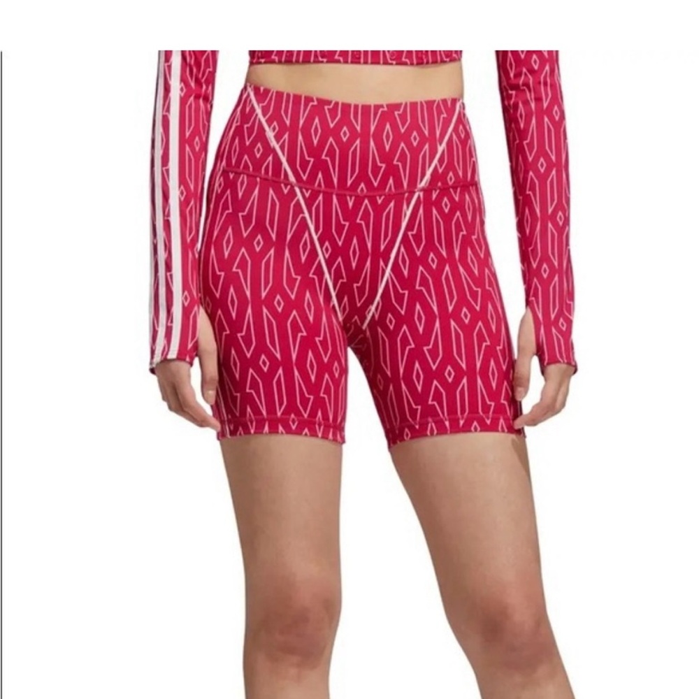 NWOT Ivy park x Adidas biker shorts